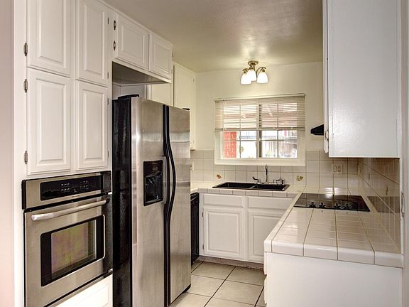 4th image of 2335 Erin Pl