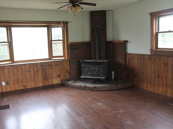 Nice new laminate floors