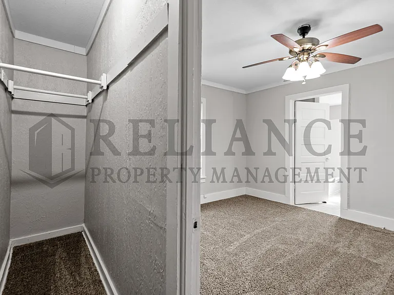 232 S Sedgwick St — Photo 23