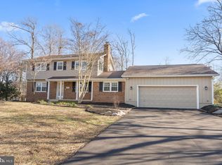 11913 Wayland St, Oakton, VA 22124