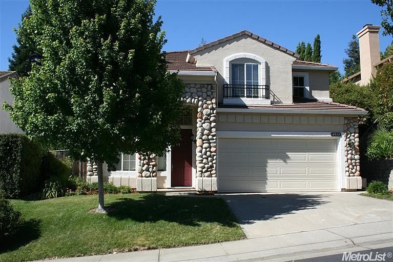 4913 Forest Creek Way