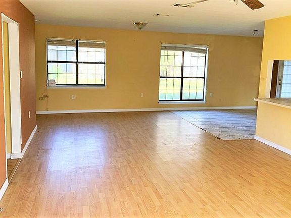 2nd image of 1004 Michelle Dr