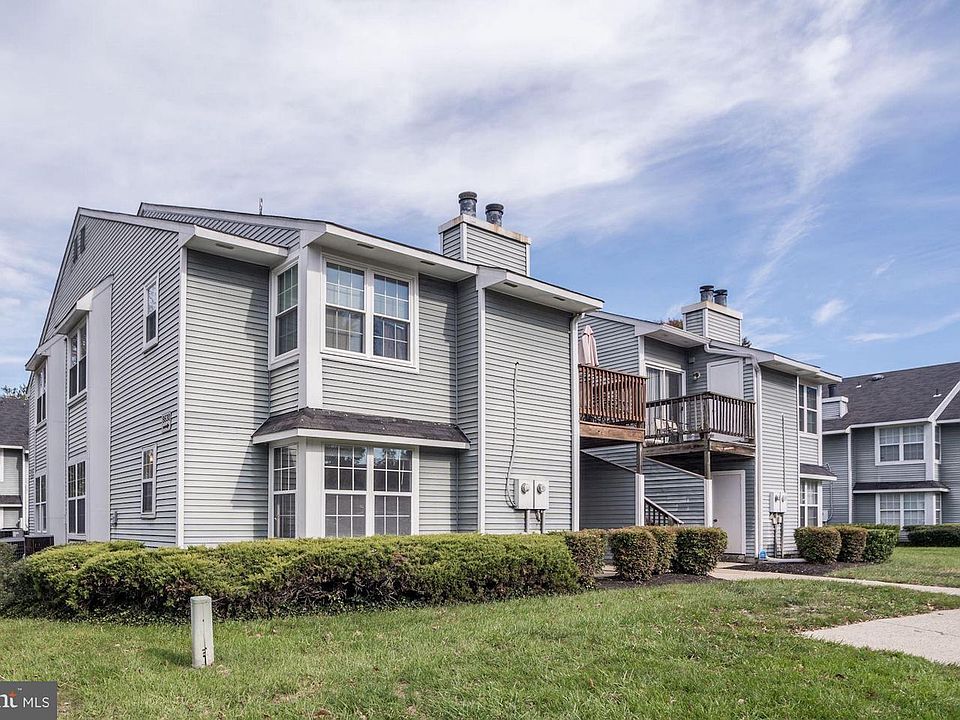1st image of 8630A Beekman Pl #30A