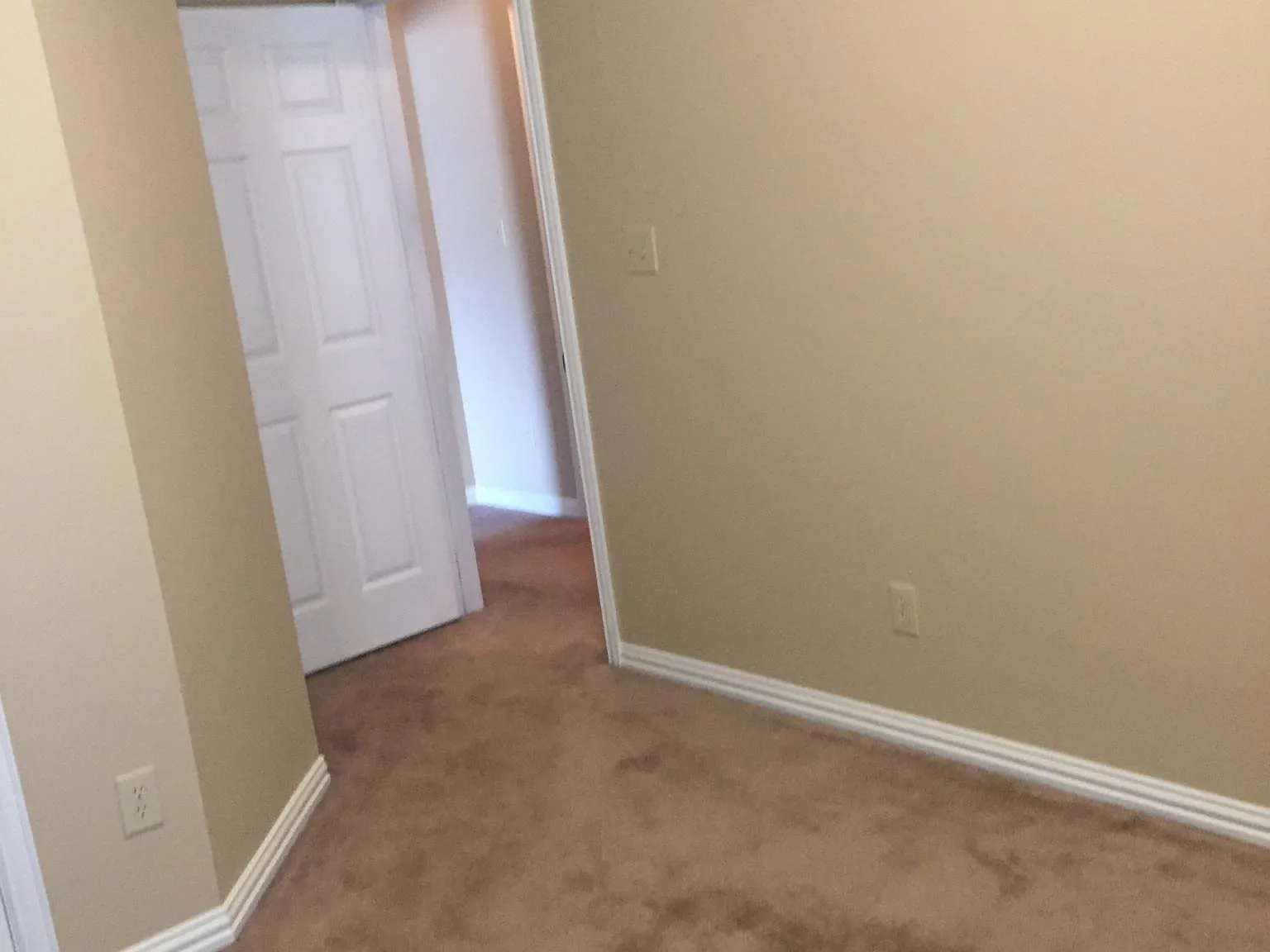 3 bed, 1505 sqft, $1,950 — Photo 2