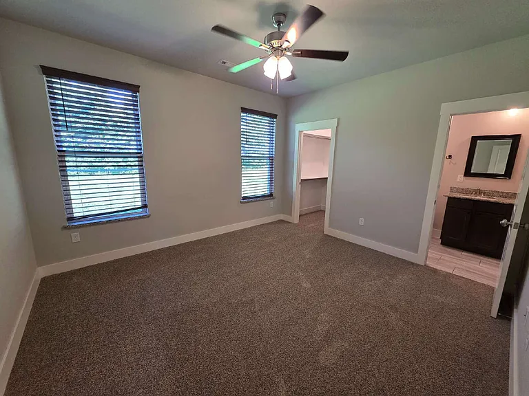 13 Lockhart Ln — Photo 8