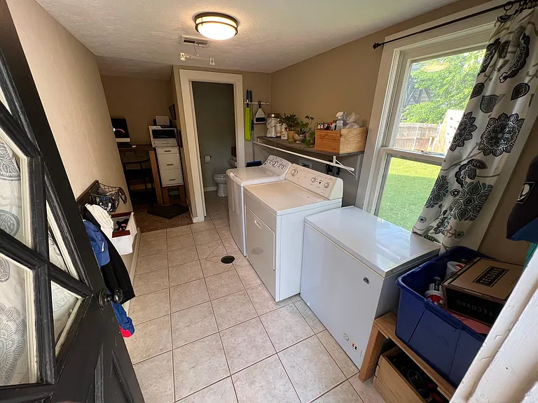 2620 Denniston Dr — Photo 25