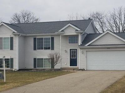 14735 Ivorystone Dr NE, Cedar Springs, MI, 49319