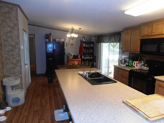 3rd image of 9201 Dawson Ave