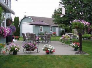 712 Vine St, Lynden, WA 98264