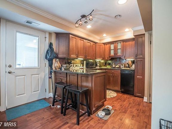 2nd image of 4332 Cedarlake Ct Floor 1