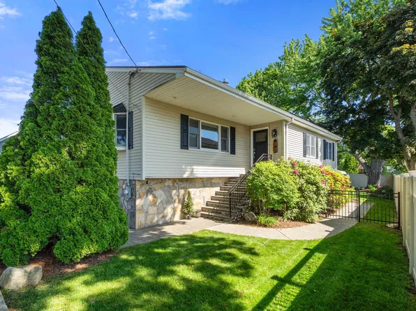 120 Park Ave, Medford, MA 02155