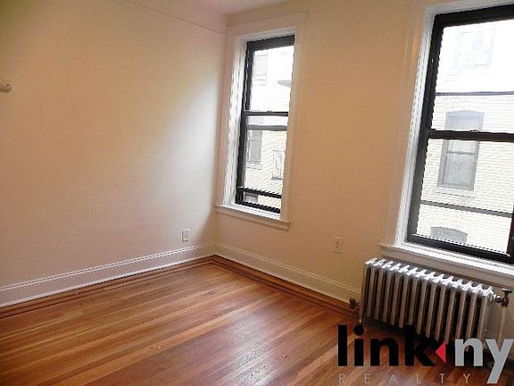 3rd image of 2521 31st Ave APT C41