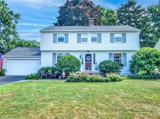 118 Iroquois Ln, Liverpool, NY 13088