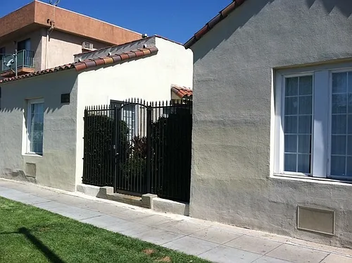 4137 4141 3/4 Monroe St Photo 1