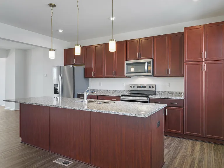 21 Stafford Pl — Photo 4