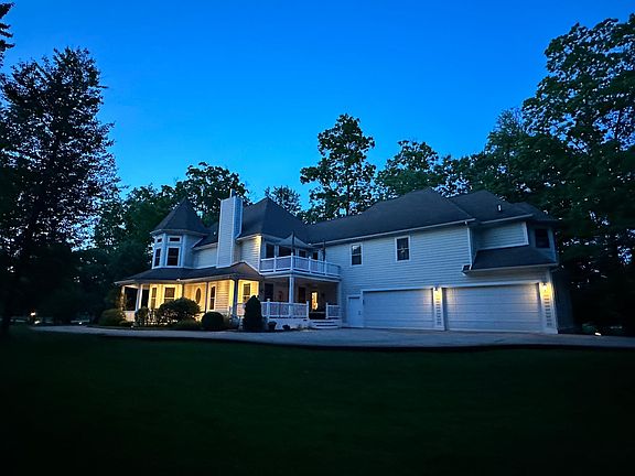 2nd image of 289 Brittany Ln