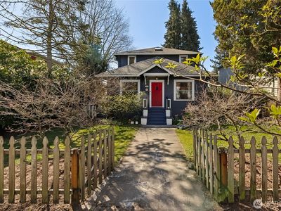 749 N 76th St, Seattle, WA, 98103