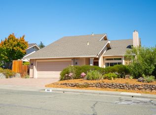 882 Oxford Way, Benicia, CA 94510