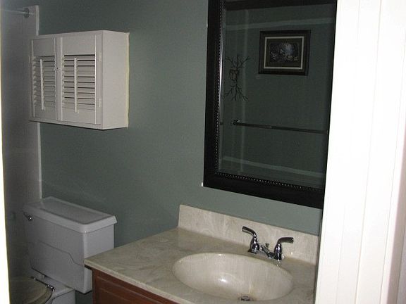 3rd image of 204 Jan Lea Dr