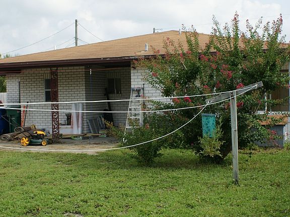 3rd image of 16827 Innocente Ave