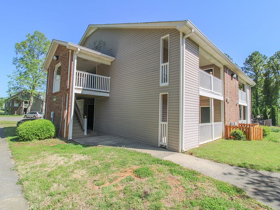 1st image of 6634 Willow Pointe Dr NW #E