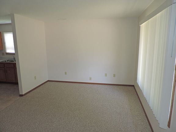 4th image of 787 W Zeller St