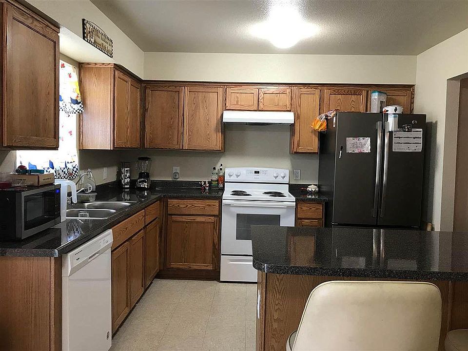 2nd image of 3825 S Isabel Dr