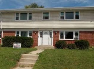 5748 N 76th St APT 1, Milwaukee, WI 53218