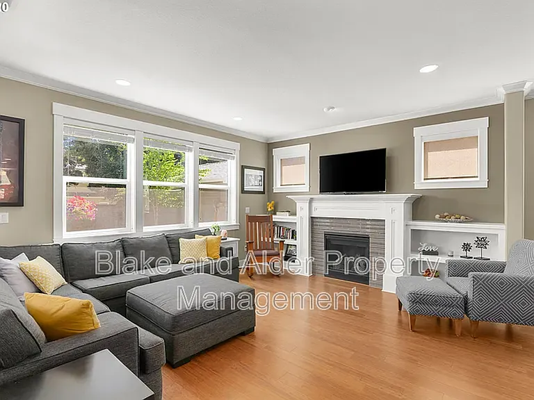3938 NE 66th Ave — Photo 9