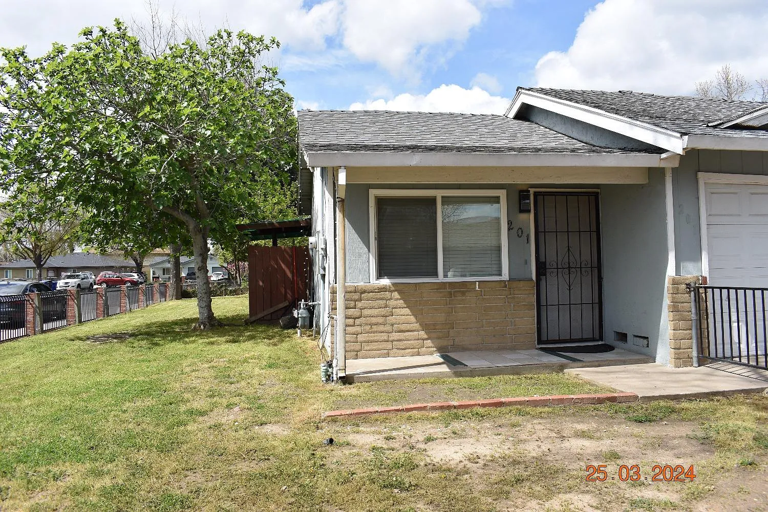 201 Dorita Way photo 1