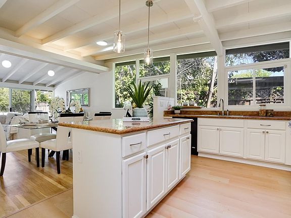 5th image of 3587 Lupine Ave