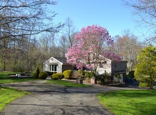 57 Sunset Ln, Basking Ridge, NJ 07920