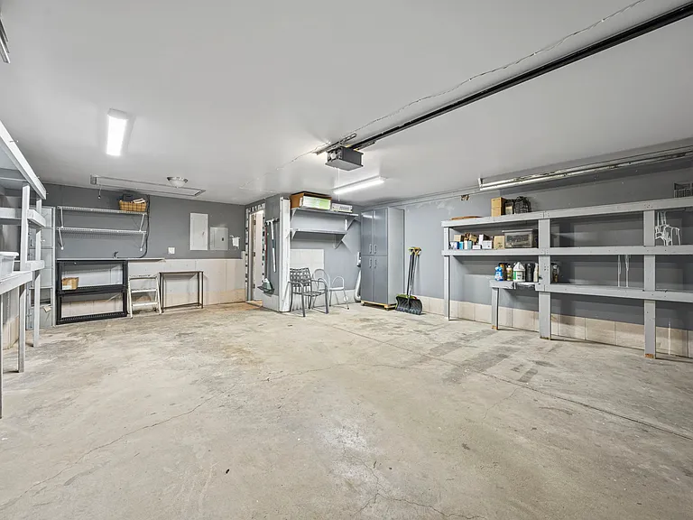 2350 Linden Dr — Photo 61