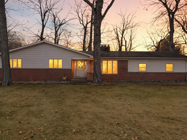 1172 Rustic Hills Dr, Union City, MI 49094