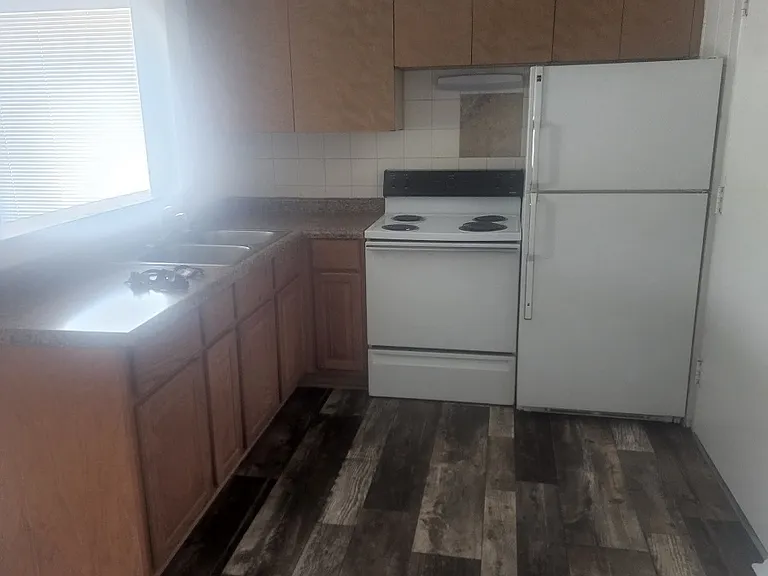 9129 W National Ave — Photo 1