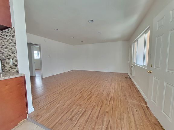 2nd image of 1436 S Wooster St #1