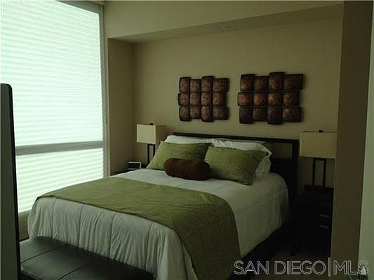 4th image of 253 10th Ave #12