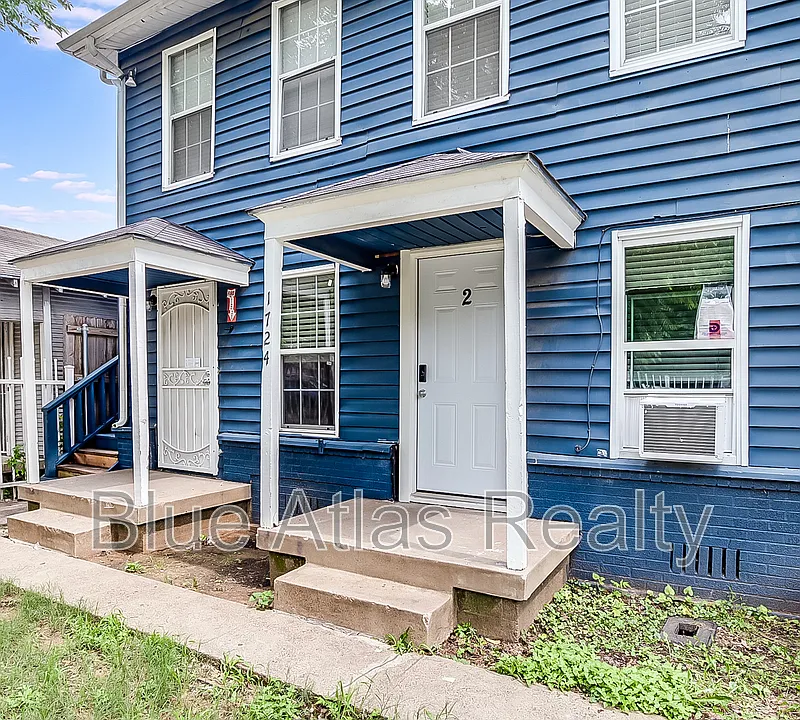 1724 Pear St #2