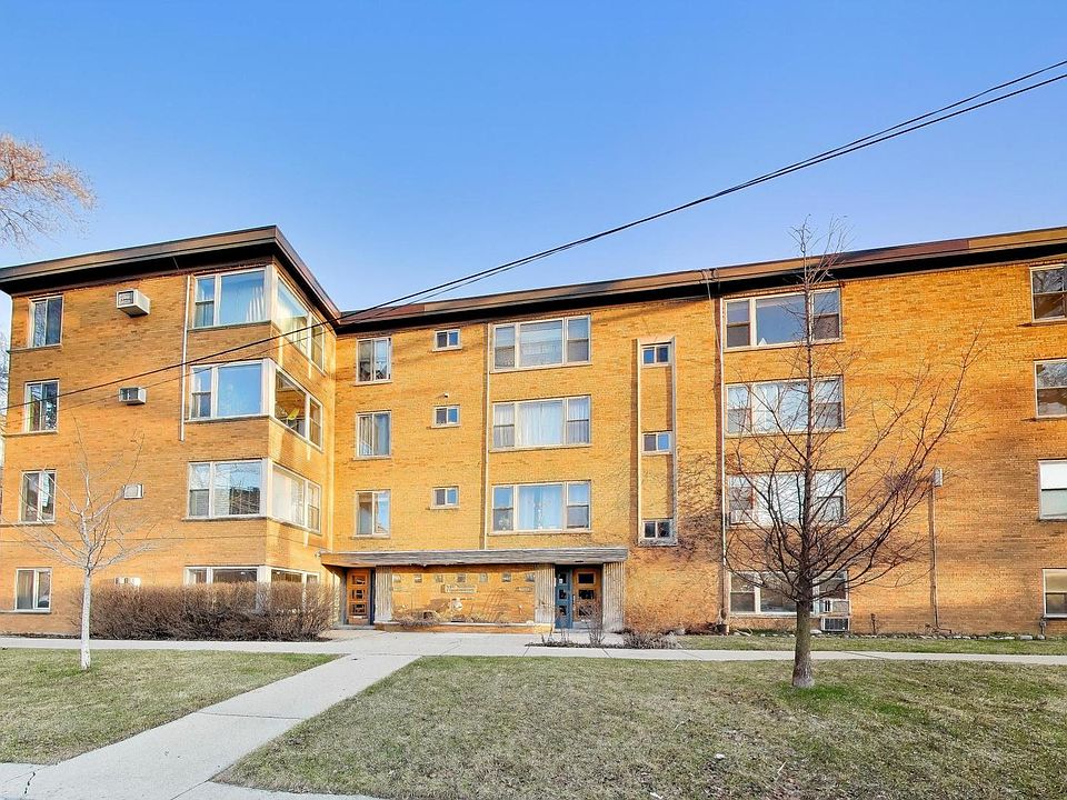 1st image of 7404 N Sheridan Rd APT G