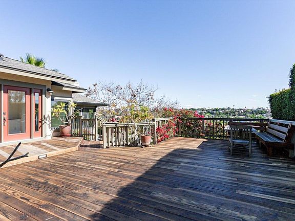 4th image of 3753 La Cresta Dr