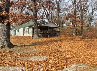 10256 Otter Dr, Neosho, MO 64850