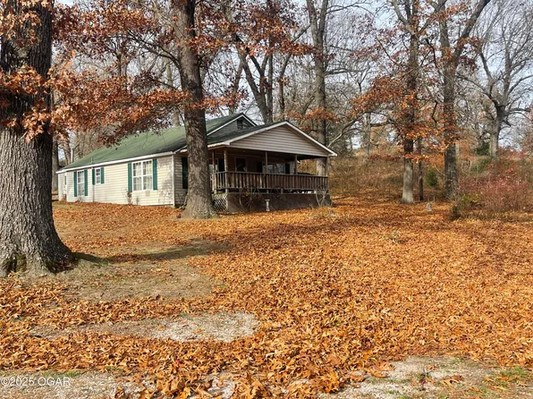 10256 Otter Dr, Neosho, MO 64850