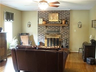 5th image of 24 Hayloft Cir