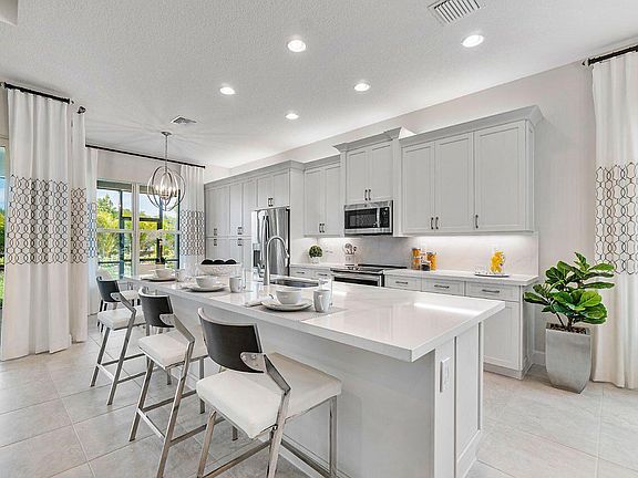 5th image of 7975 Wildflower Shores Dr