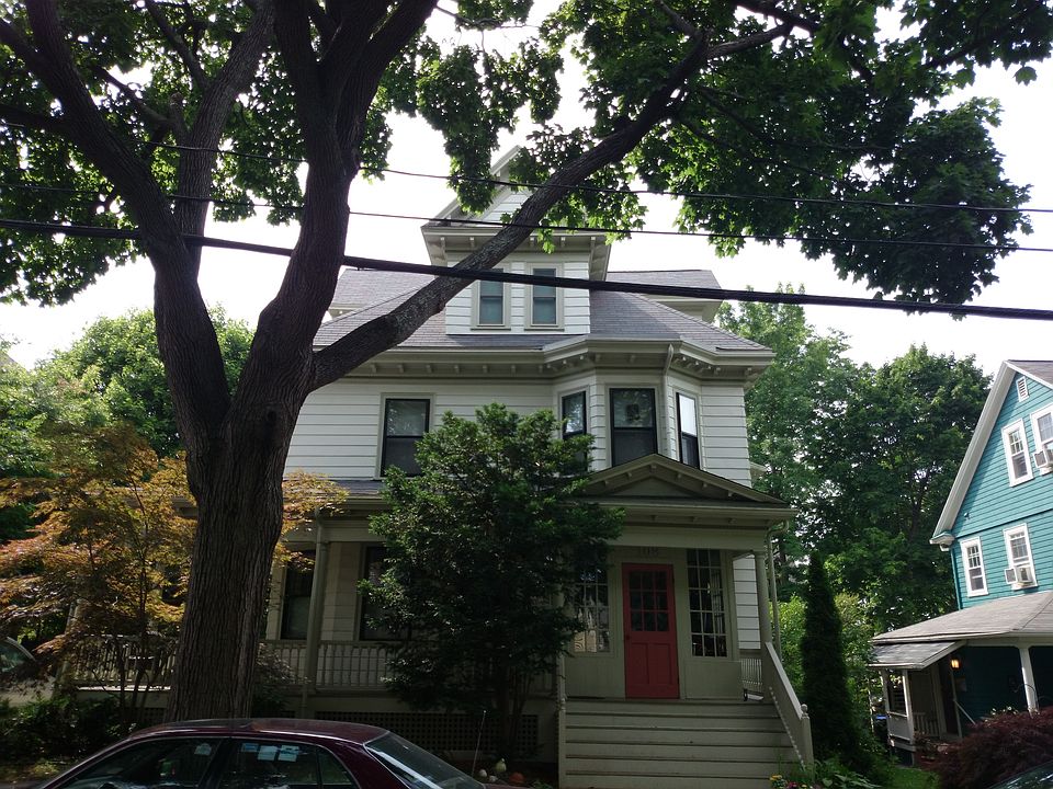 2nd image of 108 Fuller St