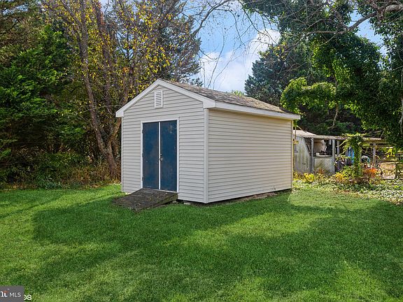 5th image of 25364 Waterview Dr