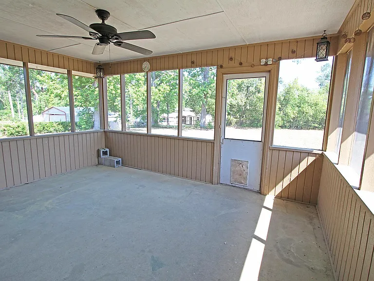 350 Westmont Dr — Photo 18