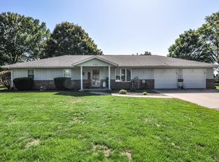 505 W Lee St, Wolcott, IN 47995