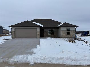 2435 N Traveller Dr, Columbia, MO 65202