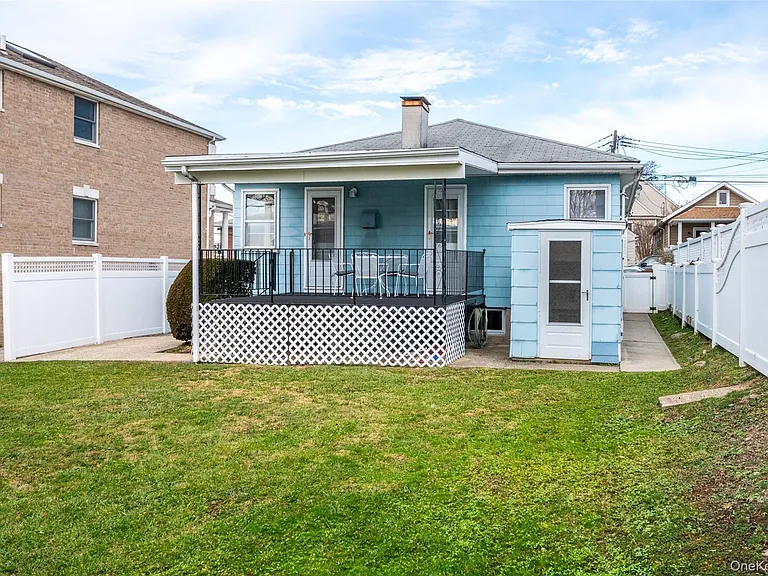 10 Pell Pl — Photo 25